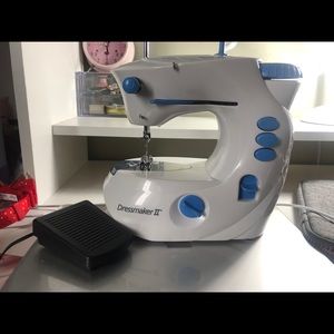 Dressmaker II Sewing Machine